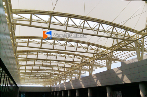 如何挑选建造膜结构停车棚的厂家