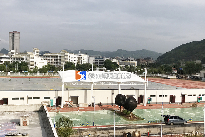 广西柳州一中游泳馆膜结构